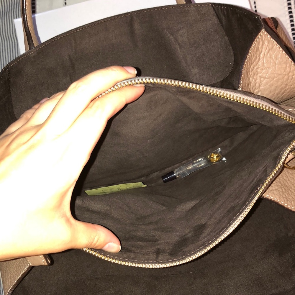 IACUCCI Premium Leather Bag - Picture 7 of 8